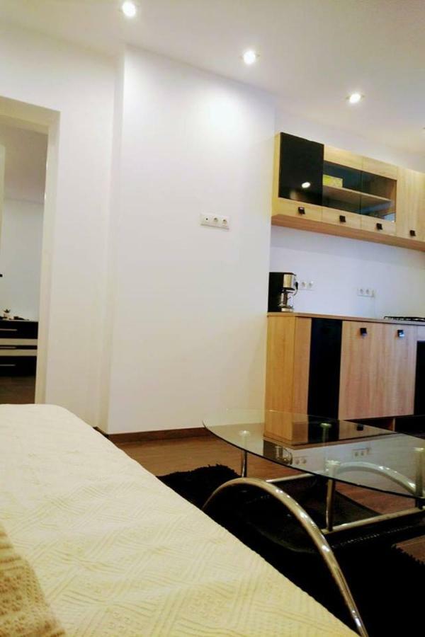 Luxury Accommodation Republicii Braşov Exteriör bild