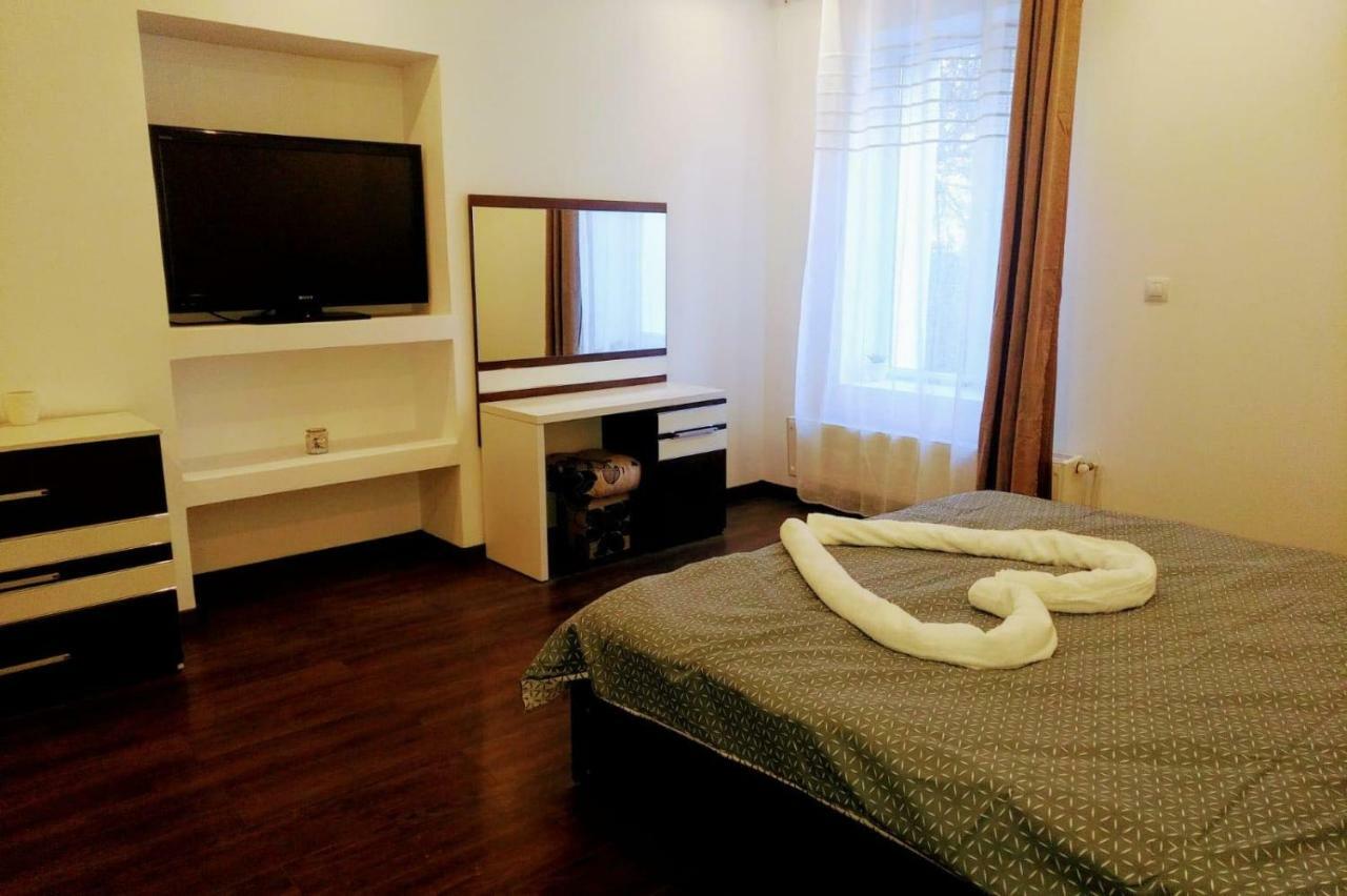 Luxury Accommodation Republicii Braşov Exteriör bild